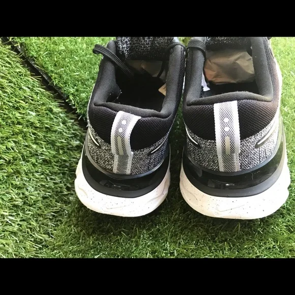 - Nike react infinity flyknit size women 11.5 black and white .Unisex men’s 9.5 - Picture 11 of 15